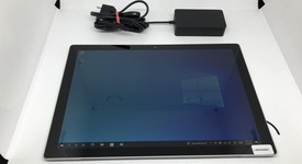 Good
													Microsoft Surface Pro 5 (2017) - Wi-Fi, Silver, 128 GB, 8 GB, photo 1 of 10