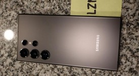 Good
													Samsung Galaxy S24 Ultra - Unlocked, Gray, 256 GB, 12 GB, SM-S928U1, photo 4 of 20