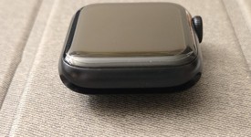 Mint
													Apple Watch SE 2nd Gen 40mm - Midnight, A2722 - GPS, Aluminum, photo 3 of 9