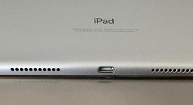 Mint
													Apple iPad Pro 10.5" - Unlocked, Silver, 256 GB, photo 3 of 9