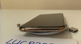 Good
													Apple iPhone 11 Pro Max - AT&T, Gold, 256 GB, A2161, photo 5 of 10