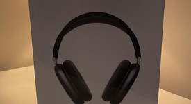 New
													Apple AirPods Max - Gray, photo 2 of 5