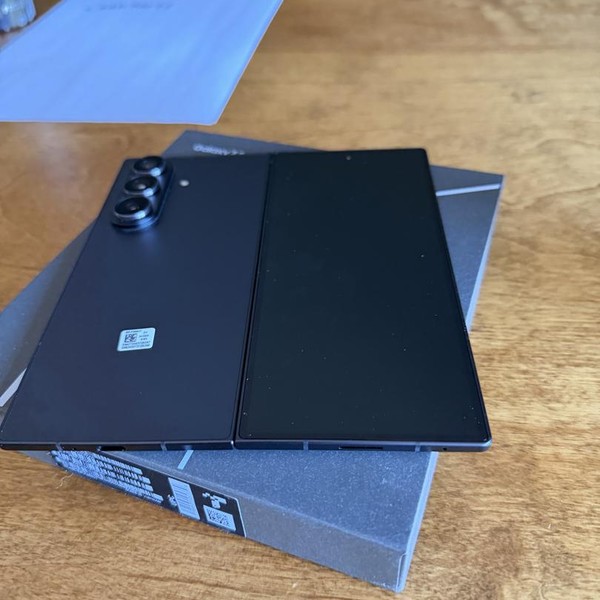 Samsung Galaxy Z Fold7 - Unlocked, 512 GB, Jetblack, 12 GB, SM-F966U1