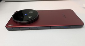 Good
													Vivo X200 Ultra - Unlocked Non-US, Red, 512 GB, 16 GB, photo 2 of 11