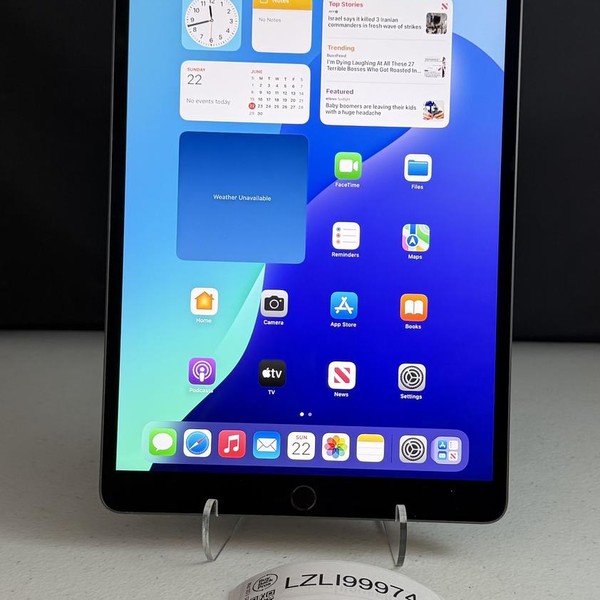 Apple iPad Air 3rd Gen - Wi-Fi, 256 GB, Space Gray