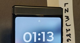 Mint
													Motorola Razr (2024) - Unlocked, Gray, 256 GB, 8 GB, photo 2 of 8