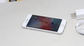 Good
													Apple iPhone 6S - Unlocked, Silver, 64 GB, A1688, photo 4 of 9