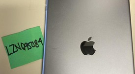 Good
													Apple iPad 5th Gen - Wi-Fi, Silver, 32 GB, A1822, photo 3 of 3