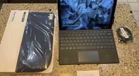 Good
													Microsoft Surface Pro 4 - 12.3 Inch - Wi-Fi, Silver, 256 GB, 8 GB, photo 1 of 7