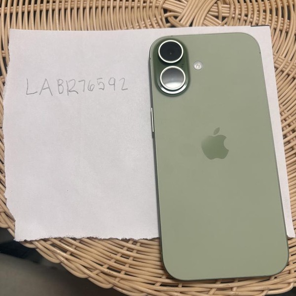 Apple iPhone 17 - Xfinity, 256 GB, Sage, A3258