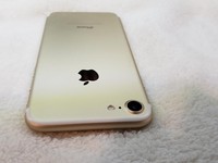 Apple iPhone 7