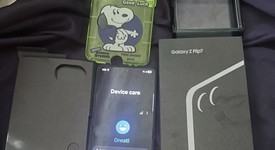 Good
													Samsung Galaxy Z Flip7 - Unlocked, Jet Black, 512 GB, 12 GB, SM-F766U1, photo 4 of 30