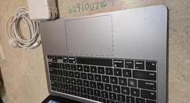 Fair
													MacBook Air 2020 - 13" - I3, Gray, 256 GB, 8 GB, photo 3 of 7