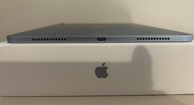 Mint
													Apple iPad Air 11" (M3) 2025 - Wi-Fi, Blue, 128 GB, A3266, photo 4 of 13