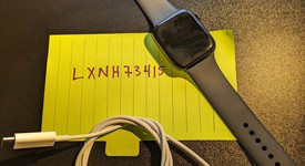 Fair
													Apple Watch SE 2nd Gen 44mm - Unlocked, Midnight, A2727 - Cellular, Aluminum, photo 1 of 8