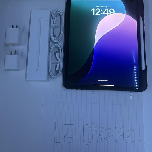 Apple iPad Pro 12.9 inch 4th Gen 2020 - Wi-Fi, 128 GB, Gray, A2229