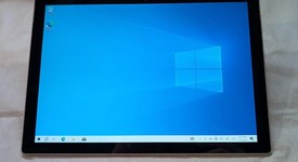 Good
													Microsoft Surface Pro 5 (2017) - Wi-Fi, Silver, 128 GB, 4 GB, photo 2 of 6