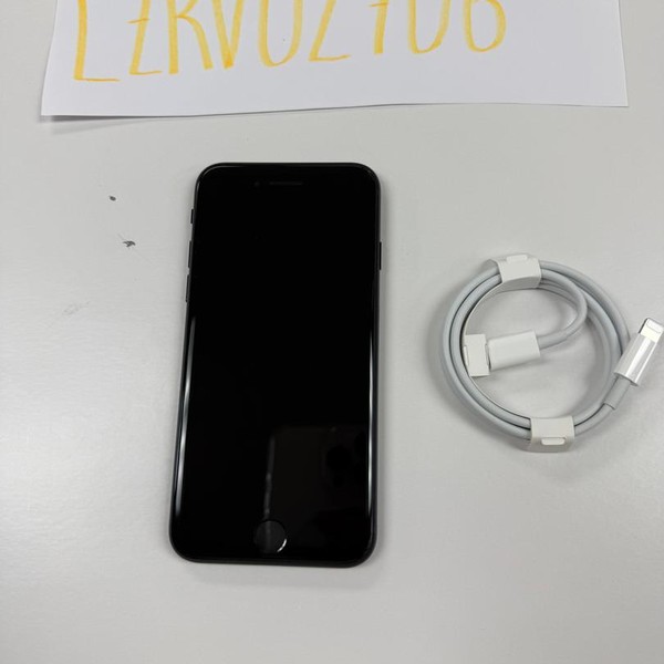 Apple iPhone SE 3rd Gen 2022 - Unlocked, 64 GB, Midnight, A2595