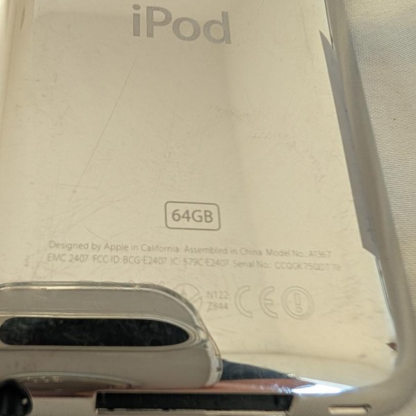 Apple iPod Touch 4th Gen - Wi-Fi, 64 GB, Black