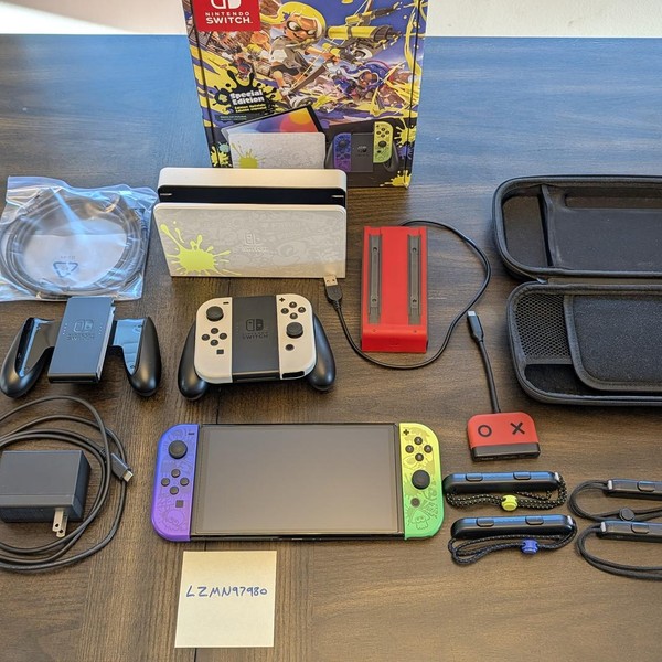 Nintendo Switch - OLED - 64 GB, White, Splatoon 3