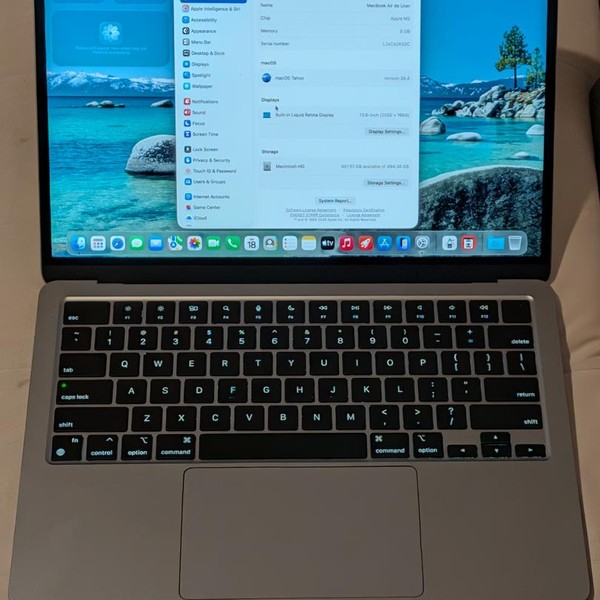 MacBook Air 2022 (M2) - 13 inch - 512 GB, Gray, 8 GB, Apple M2