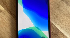 Mint
													Apple iPhone Xr - Unlocked, Red, 64 GB, A1984, photo 3 of 8