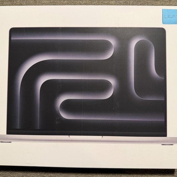 MacBook Pro Late 2023 (M3) - 14 inch - 512 GB, Silver, 16 GB, Apple M3, 10-core GPU