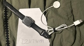 Good
													Apple Watch SE 1st Gen 40mm - Verizon, Gray, A2353 - Cellular, Aluminum, photo 1 of 2