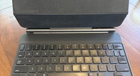 Used
													Apple Magic Keyboard for iPad - Black, photo 1 of 3