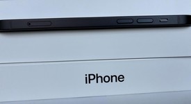 Mint
													Apple iPhone 12 - Unlocked, Black, 64 GB, A2172, photo 5 of 8