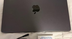 Good
													MacBook Pro Late 2023 (M3) - 14" - Apple M3 Pro 11-core, Black, 512 GB, 18 GB, 14-core GPU, photo 3 of 9