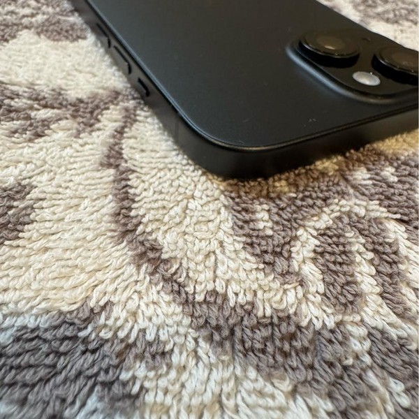 Apple iPhone 15 - T-Mobile, 128 GB, Black, A2846