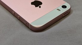 Mint
													Apple iPhone SE 1st Gen 2016 - Unlocked, Rose Gold, 16 GB, A1662, photo 5 of 8