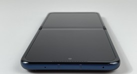 Mint
													Motorola Razr (2025) - Verizon, Blue, 256 GB, 8 GB, photo 4 of 9