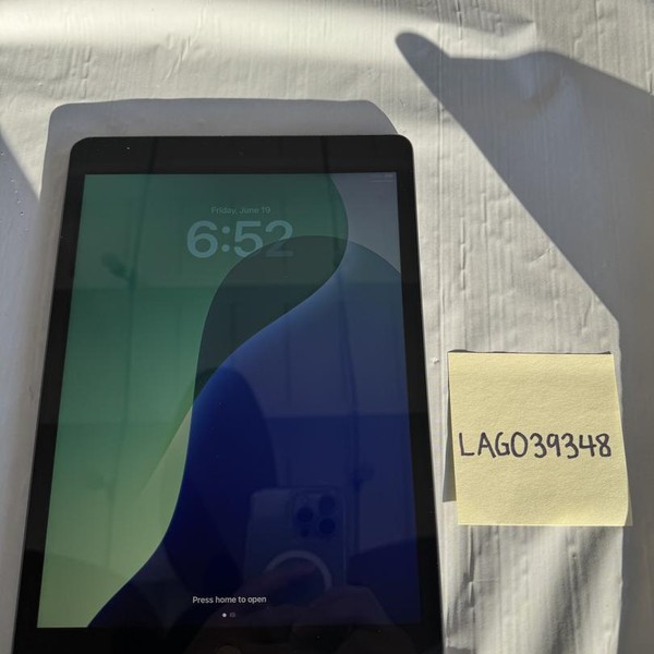 Apple iPad (7th Gen) - Wi-Fi, 32 GB, Gray, A2197