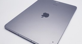 Mint
													Apple iPad 11th Gen - Unlocked, Silver, 128 GB, A3355, photo 3 of 5