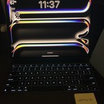 Good Apple iPad Pro 13 inch (M4) 2024 - Wi-Fi, 256 GB, Black, 8 GB, A2925, Standard Glass