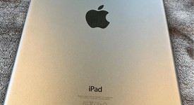 Mint
													Apple iPad Air - Unlocked, Gray, 128 GB, photo 4 of 6
