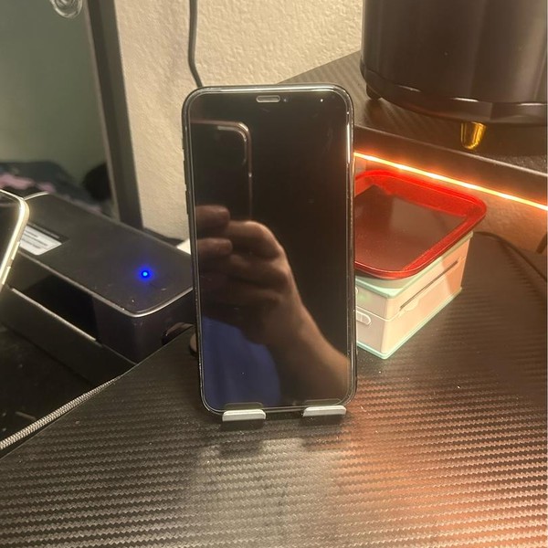Apple iPhone Xr - TracFone, 64 GB, Black, A1984