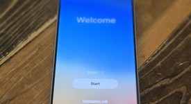 Mint
													Samsung Galaxy S25 - Unlocked, Icy Blue, 128 GB, 12 GB, SM-S931U1, photo 1 of 8