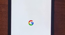 Mint
													Google Pixel 7a - Unlocked, Coral, 128 GB, 8 GB, GWKK3, photo 3 of 4