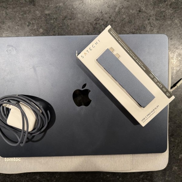 MacBook Air 2024 (M3) - 15 inch - Apple M3, Midnight, 512 GB, 16 GB, 10-core GPU