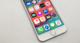 Good
													Apple iPhone 7 - Sprint, Silver, 32 GB, A1660, photo 1 of 12
