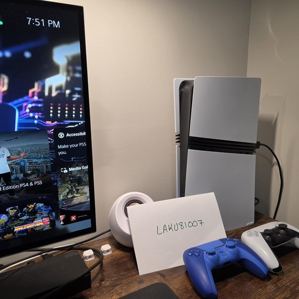 PlayStation 5 Pro (2024) - 2 TB, White