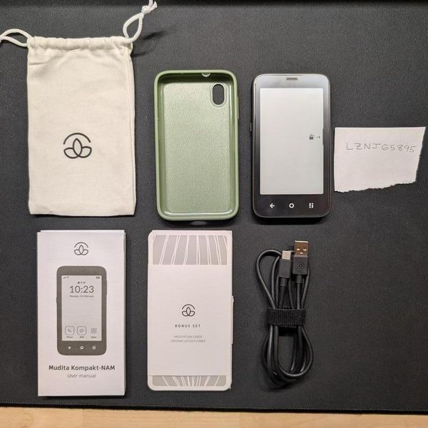 Mudita Kompakt - Black