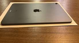 Mint
													Apple iPad Air 5th Gen - Wi-Fi, Gray, 256 GB, A2588, photo 4 of 7