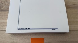 New
													MacBook Air 2025 (M4) - 13" - Apple M4, Sky Blue, 1 TB, 16 GB, photo 4 of 4
