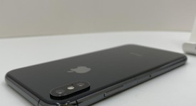 Fair
													Apple iPhone Xs - Unlocked, Gray, 64 GB, A1920, photo 5 of 6