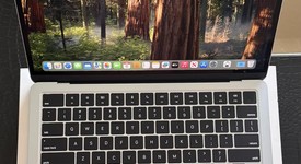 Mint
													MacBook Air 2025 (M4) - 13" - Apple M4, Sky Blue, 512 GB, 24 GB, photo 1 of 11