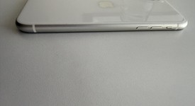 Good
													Apple iPhone 11 - Cricket, White, 128 GB, A2111, photo 3 of 4